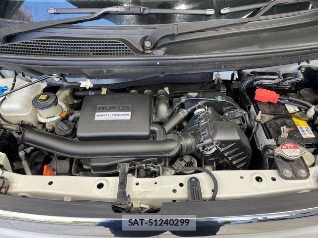 Honda N BOX 2019-02 7251664-17