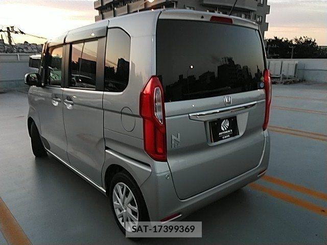 Honda N BOX 2020-02 7251670-17