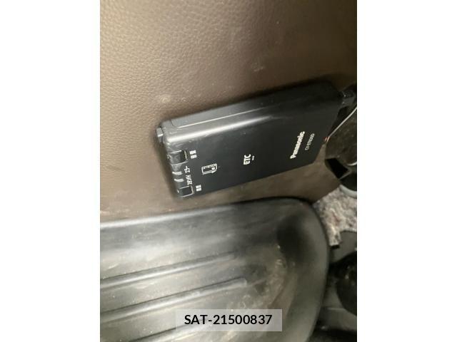 Honda N BOX 2022-10 7250082-25
