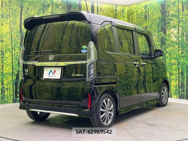 Honda N BOX 2021-06 7251660-16