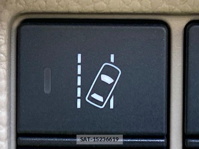 Honda N BOX 2019-02 7251671-6