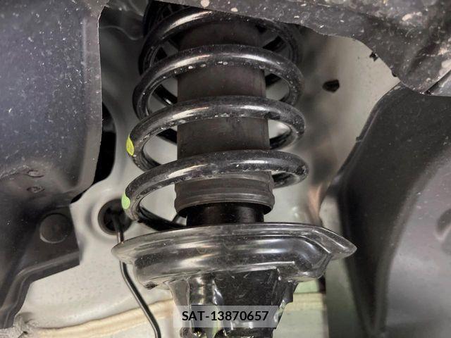 Honda N BOX 2025-10 7251653-19