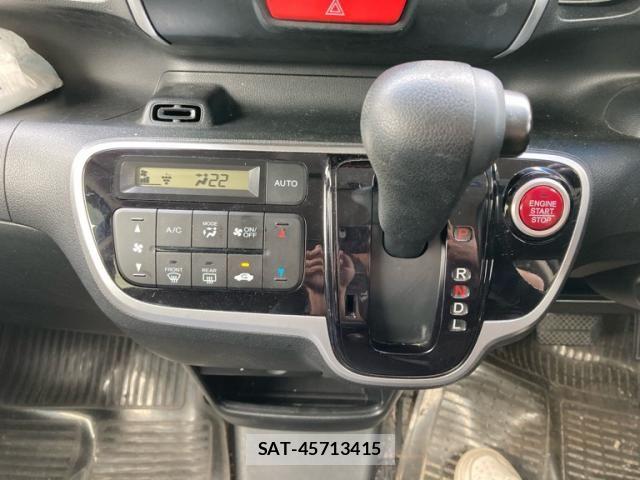 Honda N BOX 2016-11 7251680-19