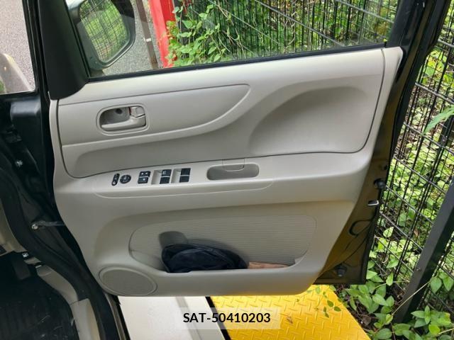 Honda N BOX 2014-01 7249947-11