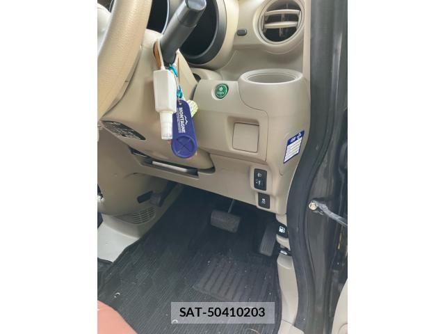 Honda N BOX 2014-01 7249947-12