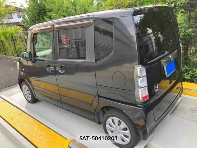 Honda N BOX 2014-01 7249947-2