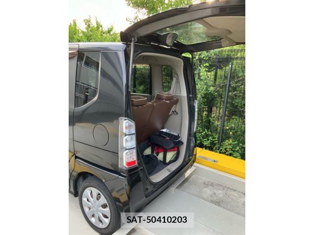 Honda N BOX 2014-01 7249947-5