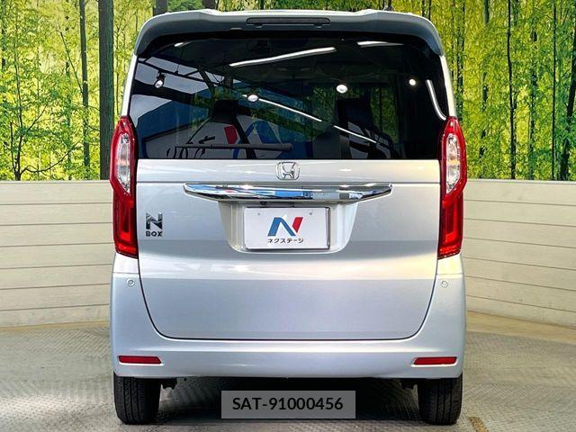 Honda N BOX 2017-11 7251675-14