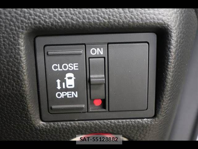 Honda N BOX 2023-03 7272458-6