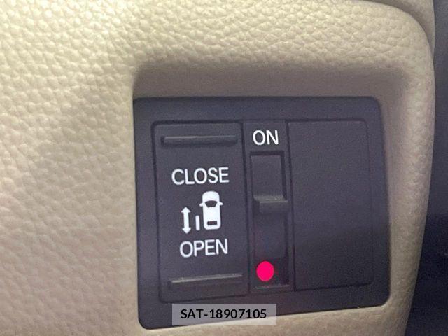 Honda N BOX 2019-06 7272451-5