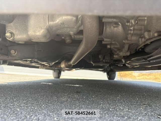 Honda N BOX 2018-10 7272465-16