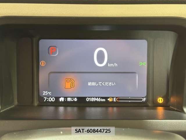 Honda N BOX 2023-11 7272449-10