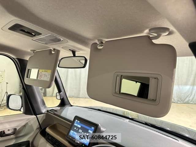 Honda N BOX 2023-11 7272449-22