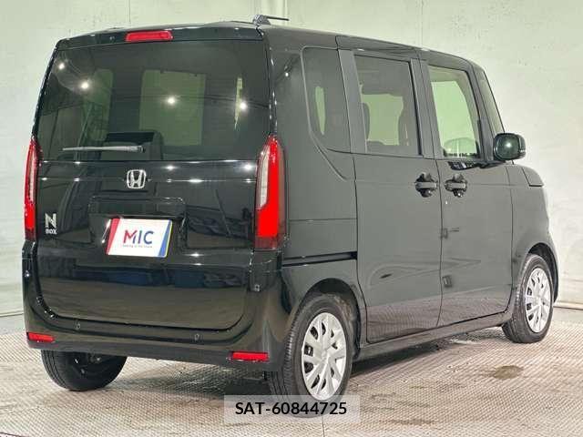 Honda N BOX 2023-11 7272449-4