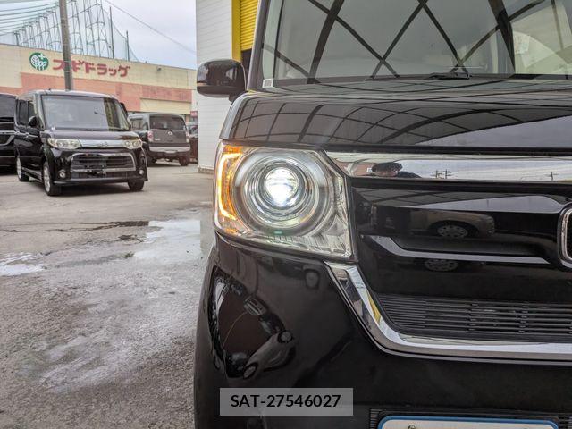 Honda N BOX 2019-10 7272459-25