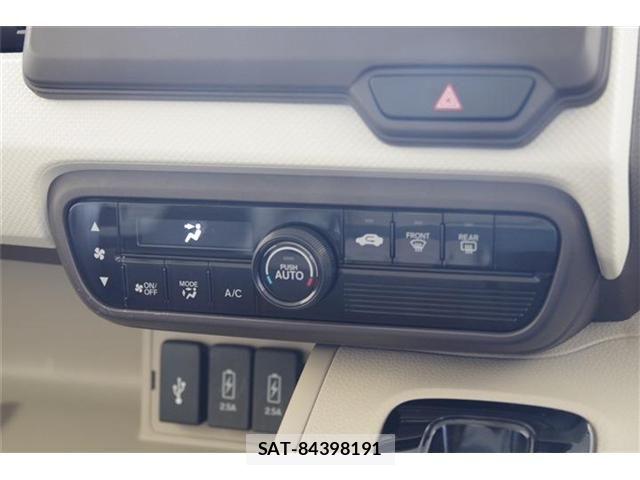 Honda N BOX 2019-05 7272457-9