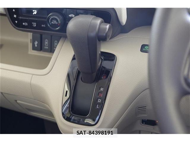 Honda N BOX 2019-05 7272457-10