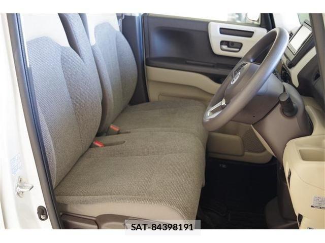 Honda N BOX 2019-05 7272457-14