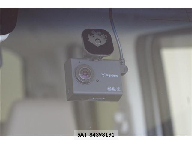 Honda N BOX 2019-05 7272457-29