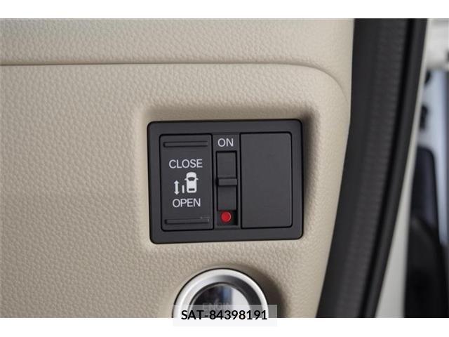 Honda N BOX 2019-05 7272457-4