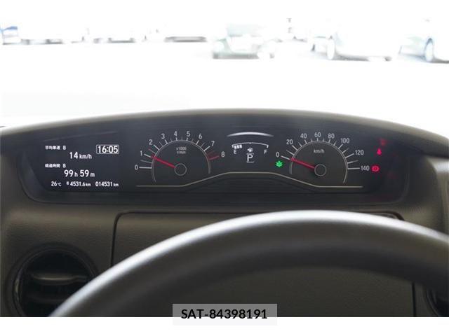 Honda N BOX 2019-05 7272457-8