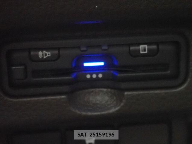 Honda N BOX 2023-02 7272440-16