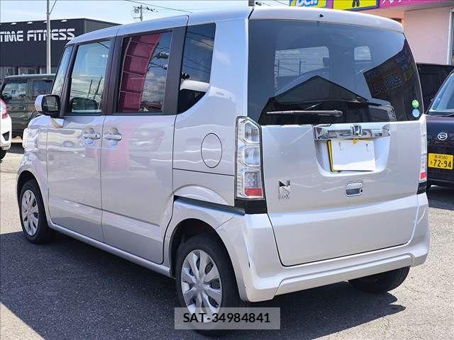 Honda N BOX 2016-04 7328754-5