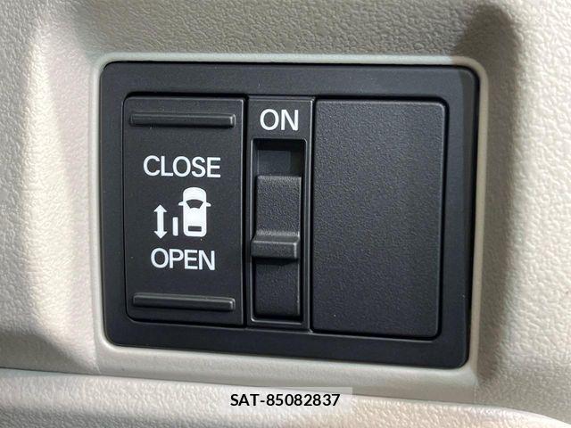 Honda N BOX 2026-03 7328683-4