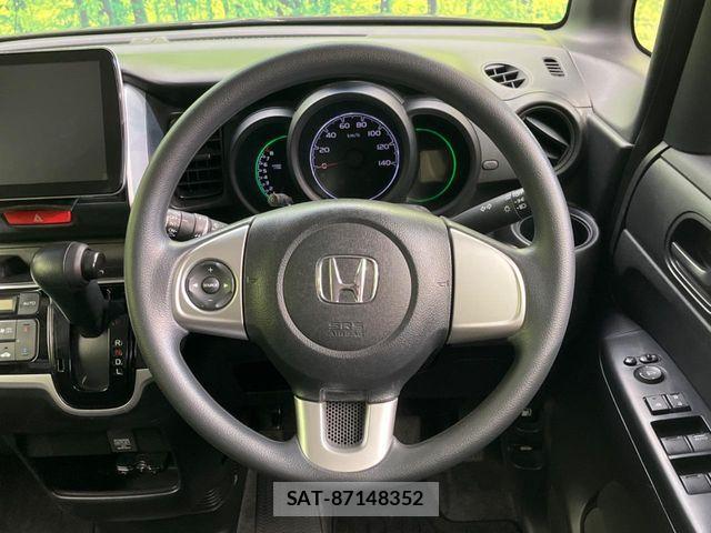 Honda N BOX 2015-06 7328737-10