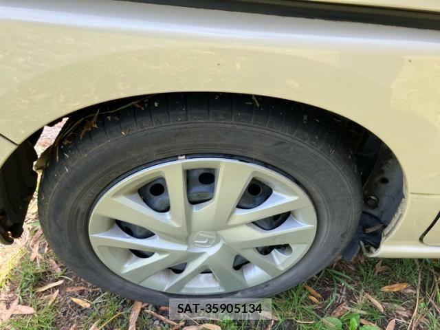 Honda N BOX 2018-01 7328762-8