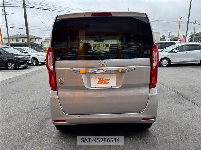 Honda N BOX 2022-02 7328712-13