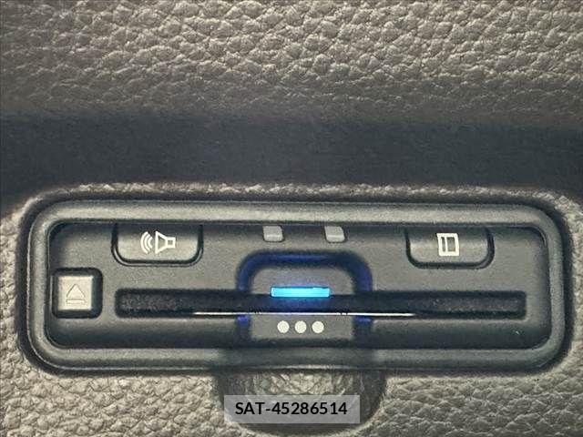 Honda N BOX 2022-02 7328712-29