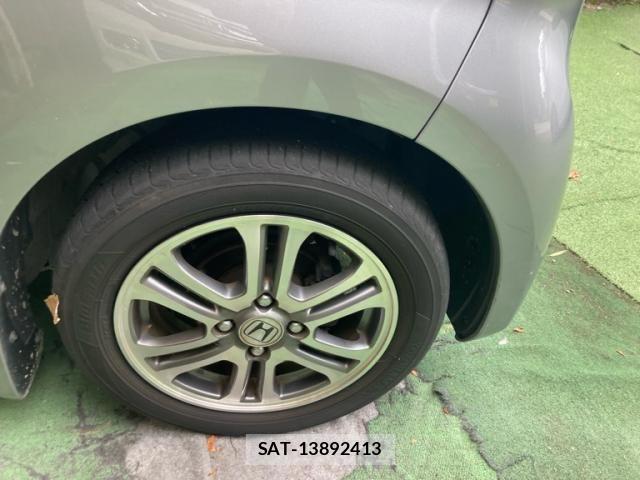 Honda N BOX 2017-11 7328738-9