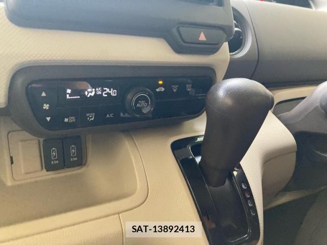 Honda N BOX 2017-11 7328738-18