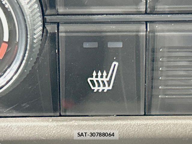 Honda N BOX 2022-09 7328715-6