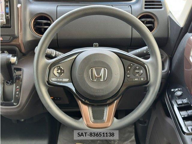 Honda N BOX 2019-05 7328752-17