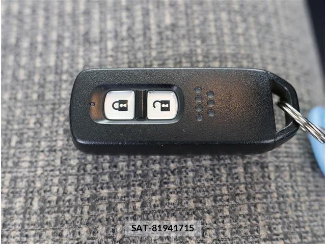 Honda N BOX 2017-09 7328730-16
