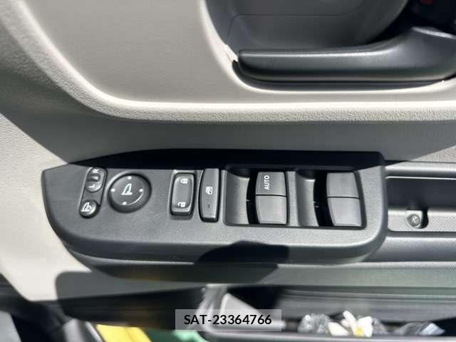 Honda N BOX 2026-03 7328673-15