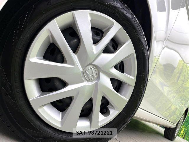 Honda N BOX 2019-06 7328713-12
