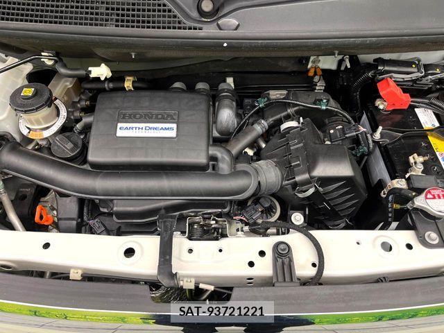 Honda N BOX 2019-06 7328713-17