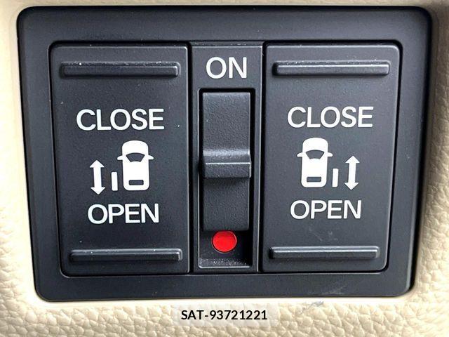 Honda N BOX 2019-06 7328713-5