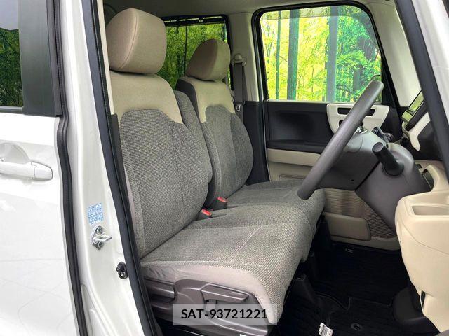 Honda N BOX 2019-06 7328713-7