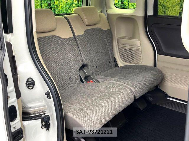 Honda N BOX 2019-06 7328713-8