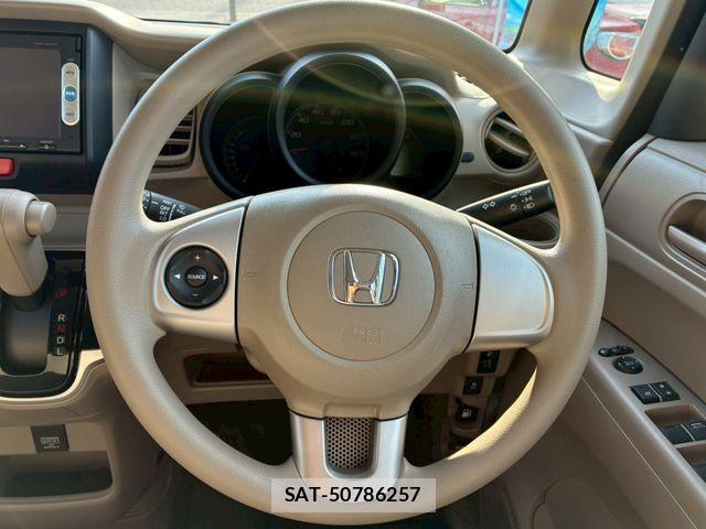 Honda N BOX 2014-02 7328753-13