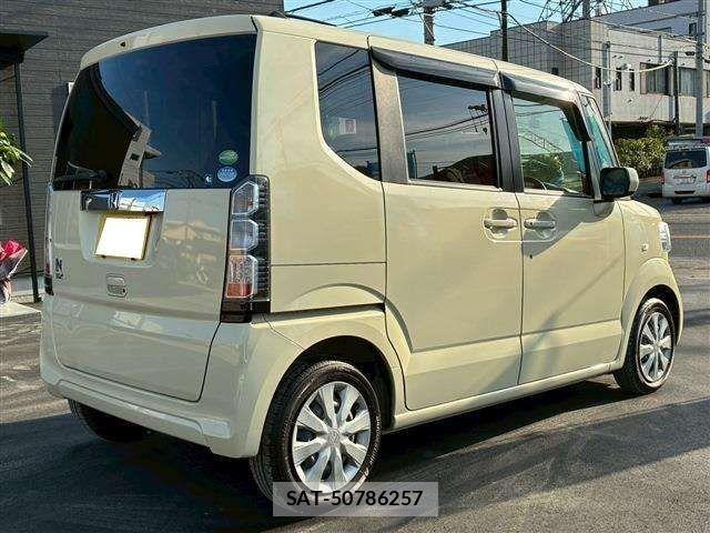 Honda N BOX 2014-02 7328753-4