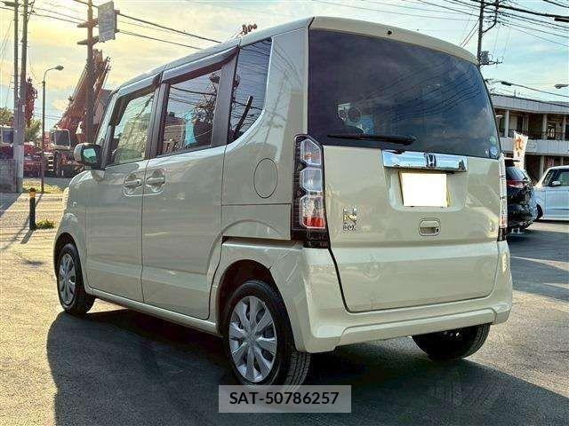 Honda N BOX 2014-02 7328753-6