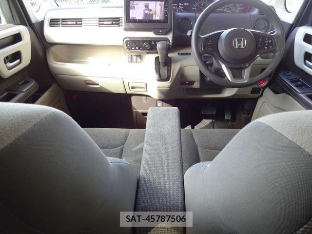 Honda N BOX 2018-01 7328751-4
