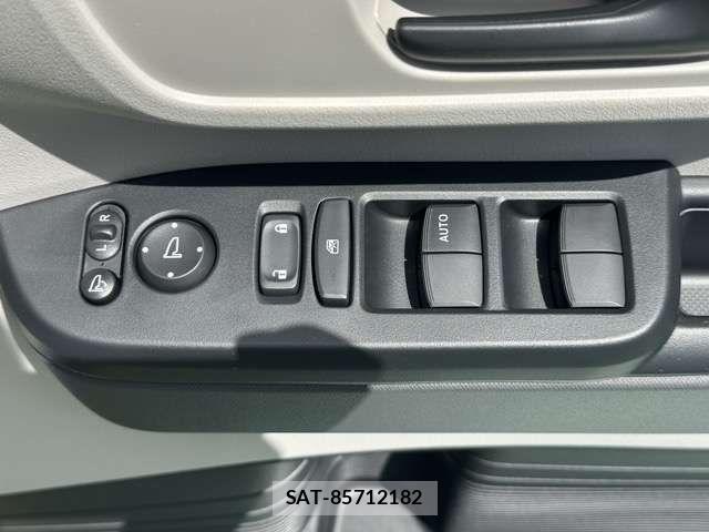 Honda N BOX 2026-03 7328669-15
