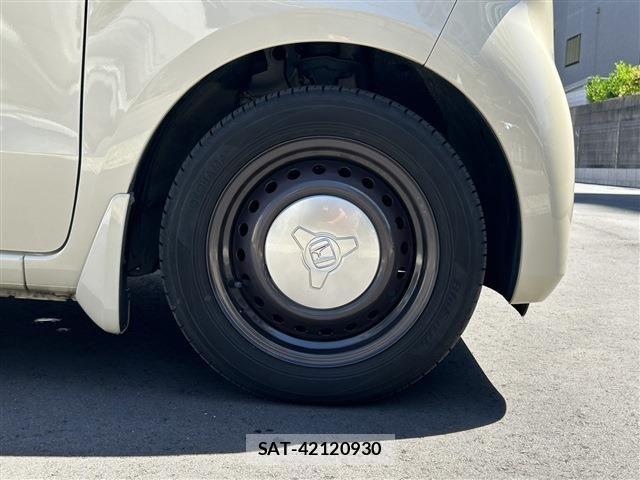 Honda N BOX 2023-09 7328691-6