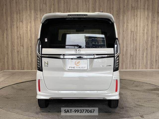 Honda N BOX 2023-01 7328682-18